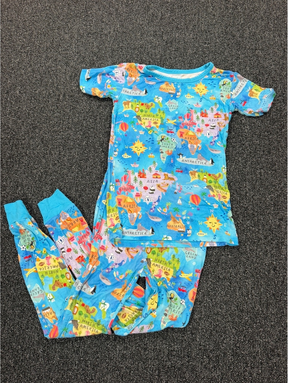 Little Sleepies Around the World Pajama Set Size 7/8